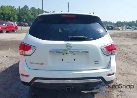 2013 Nissan Pathfinder Sv z USA, uszkodzony, nr VIN 5N1AR2MM3DC613801